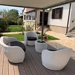 Apartment Apartments & Room Piutti Bale