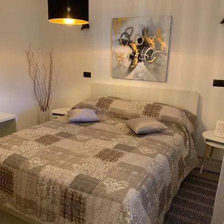 Apartment Apartments & Room Piutti Bale