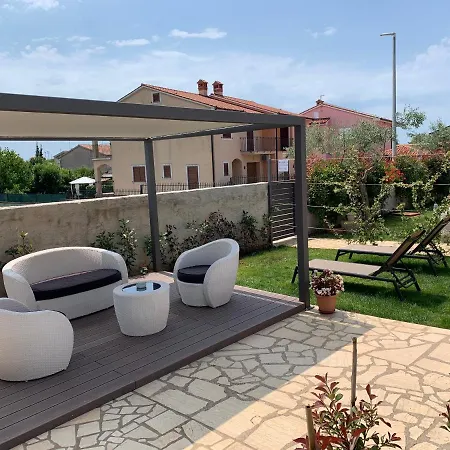 Apartment Apartments & Room Piutti